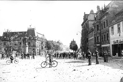 FLeyse10-0009