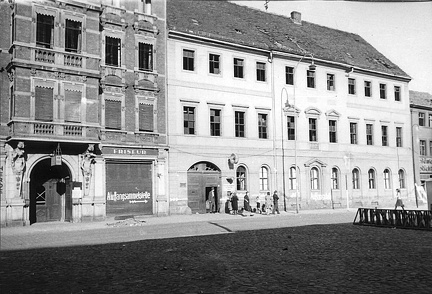 FLeyse10-0010