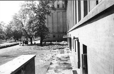FLeyse13-0033
