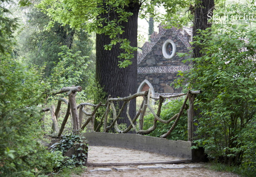 FDigital-2011-04-29-0035