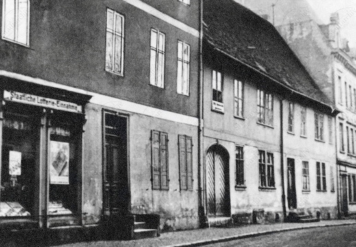 FI 7a Schnarrengasse und Kirchhof