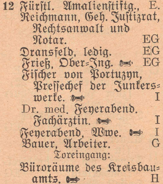 Adressbuch 1930, Zerbster Straße 12 / Palais Dietrich